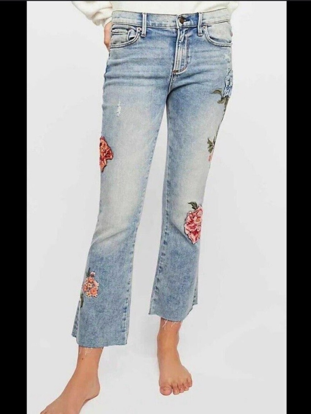 ISO Driftwood Roxy Embroidered Floral Crop Jeans 27,28,29,30